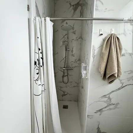 ホームステイ Privada Con Bano Privado Iii バレンシア