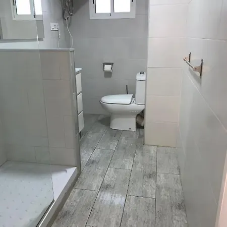 Lejlighed Luminosa En Piso Compartido