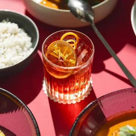 Mate Collection Helen Berger מלון