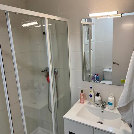 Sencilla En Piso Hogareno * Valencie