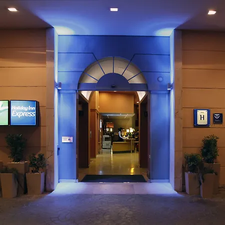 Express Ciudad De Ciencias By Ihg Otel