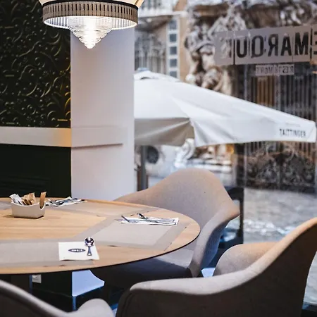 Sh Ingles Boutique Hotel