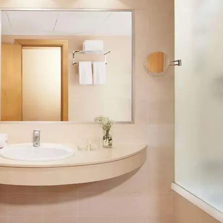 Hotel Istay By Nh Ciudad De Valencia