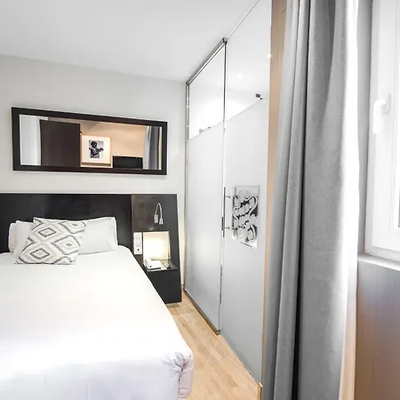 Petit Palace Plaza De La Reina Valencia