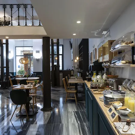 Petit Palace Plaza De La Reina Valensiya