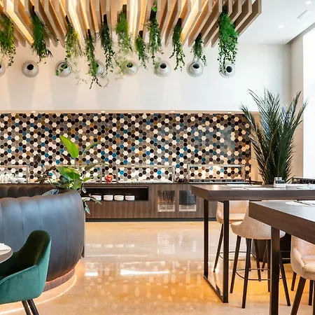 إليونيون 4 4* فالنسيا