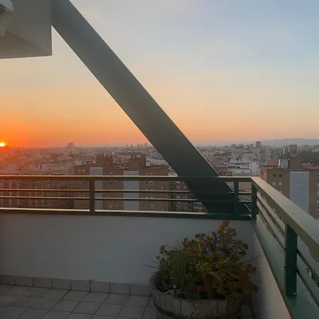 Atico Ciudad De Ciencias Terraza Y Parking Apartament Walencja