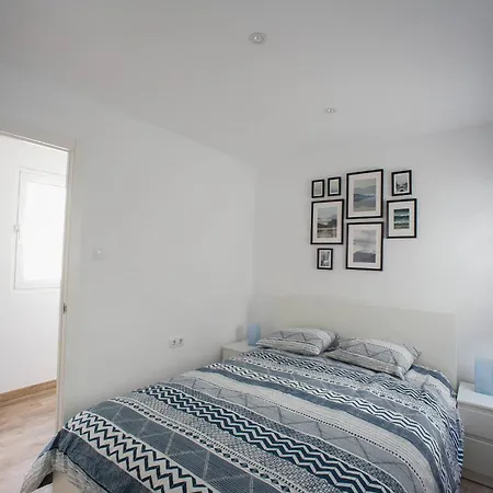 Invalencia - Leones Flat Suite