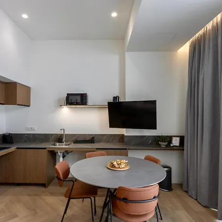 Boutique - One Tower *