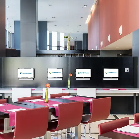 伊鲁尼阿奎拉4号康福特尔酒店 酒店