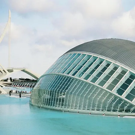 Travel Habitat Nou Mestalla * Walencja