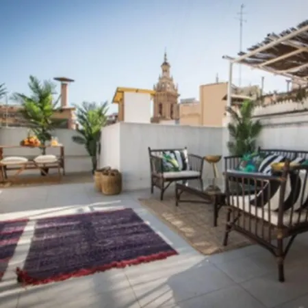 Πανσιόν Cosy Embajador 2*