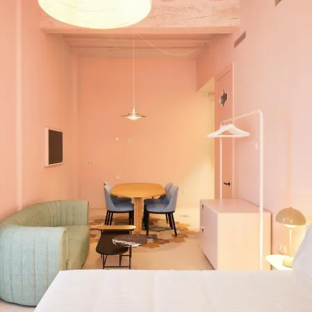 Casa Clarita بيت ضيافة فالنسيا