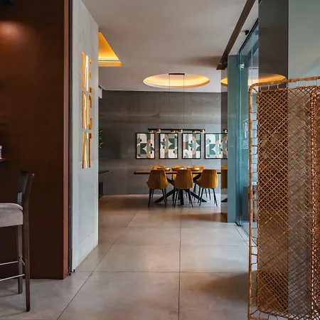 维奇美尔卡特酒店 瓦伦西亚