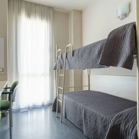 Апартаменты Residencia Universitaria Resa Damia Bonet *
