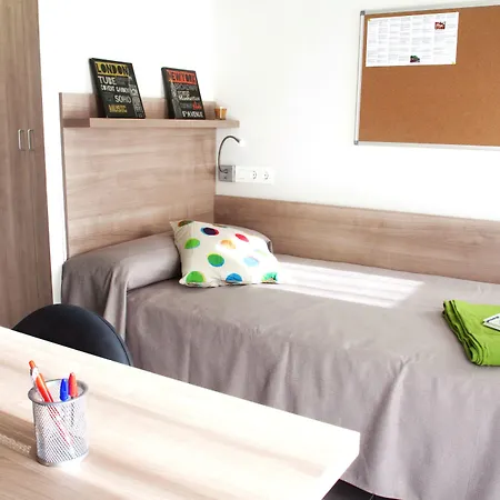 Residencia Universitaria Resa La Concepcion Hostel *