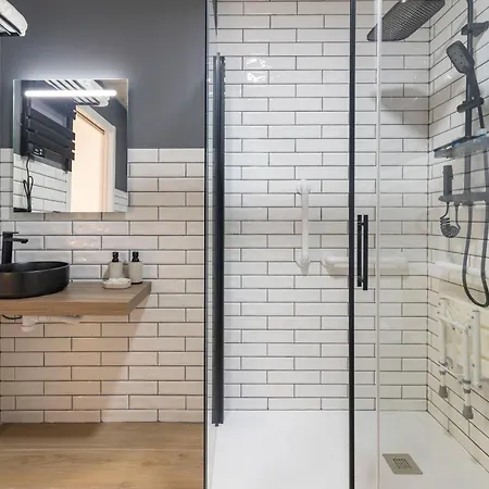 Travel Habitat Nou Mestalla Apartament Walencja