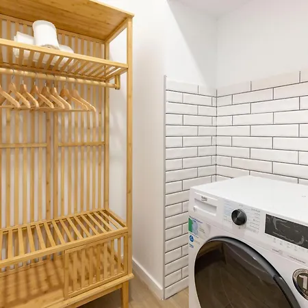 Travel Habitat Nou Mestalla Apartament *