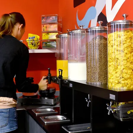 호스텔 Quart Youth &