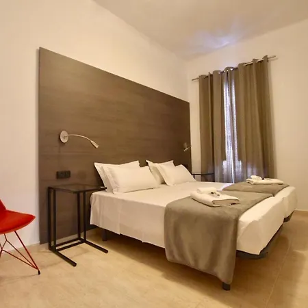 Quart Youth & 호스텔 *