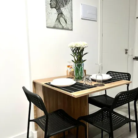 Loft Cerca Del Centro De דירה