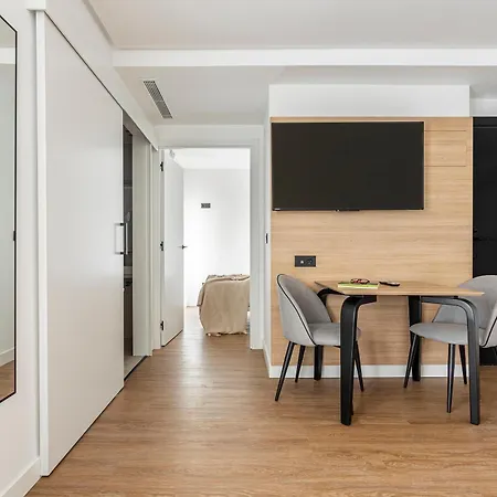 B48 Feria Apart-hotel 4*