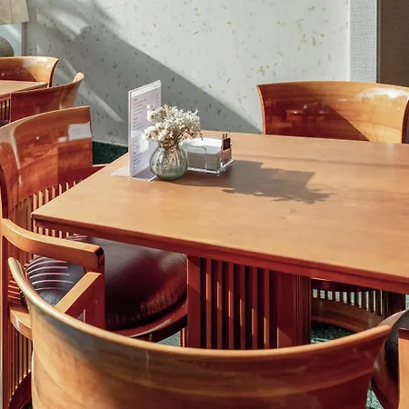 Melia Plaza Ξενοδοχείο