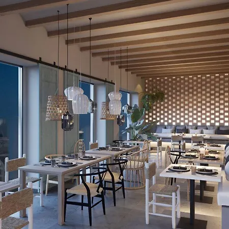 & Co. Quart Boutique