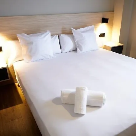 Dorm4you Arena 2 Aparthotel 4*