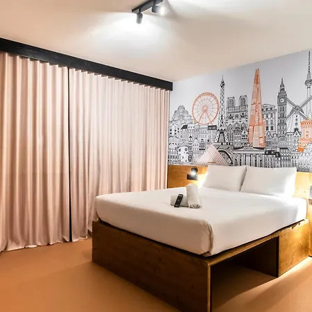 Otel Easyhotel Ciutat Vella