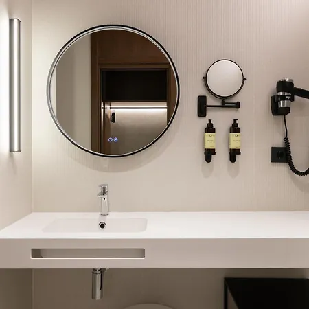 Moontels Colon Hotel *