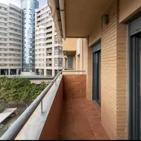 Cortes - Pool Paddle Tennis Court And Gym Valencia