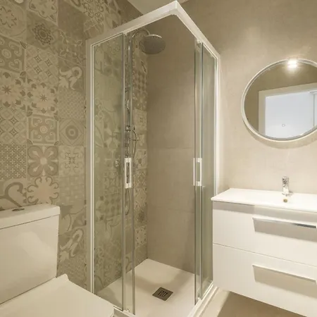 Comfortable Close To Centre ゲストハウス 4*