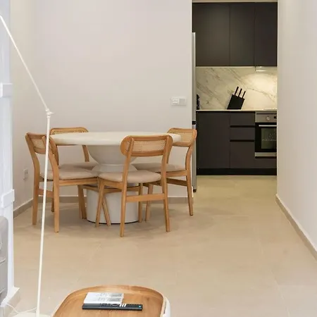 Apartament Vlc Host - Cubells 8