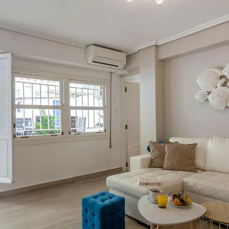 Flat 3 Bedroom In Extramurs