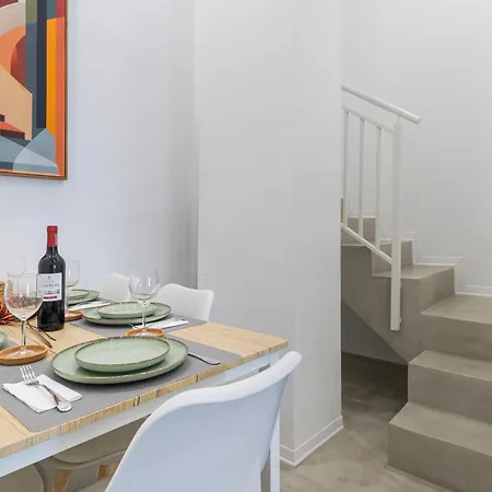 Modern & Stylish Close To The