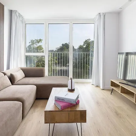 Apartup Port Marina Azura