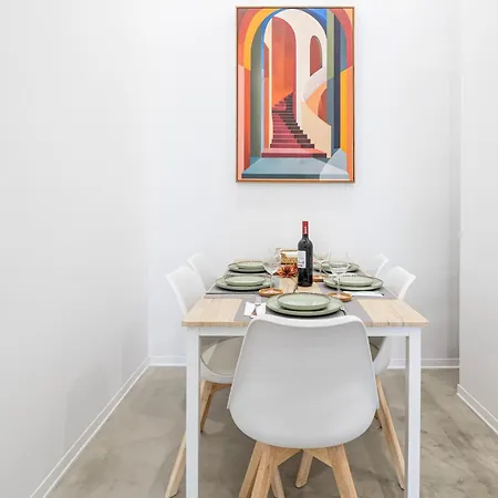 Apartamento Modern & Stylish Close To The *