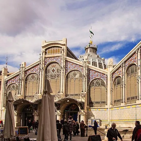 Atico Exclusivo Del Siglo Xvi Con Terraza Privada En El Corazon De Ciutat Vella Valencia