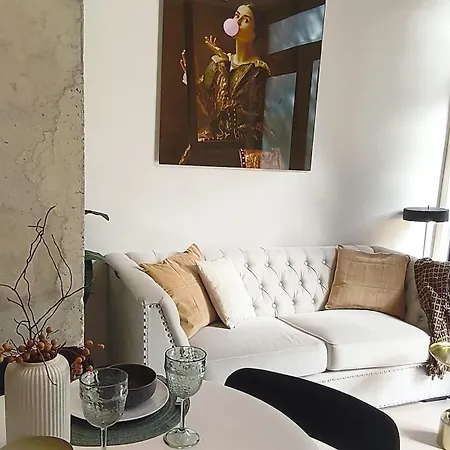 Loft - B4 Smart Access & Urban Calm