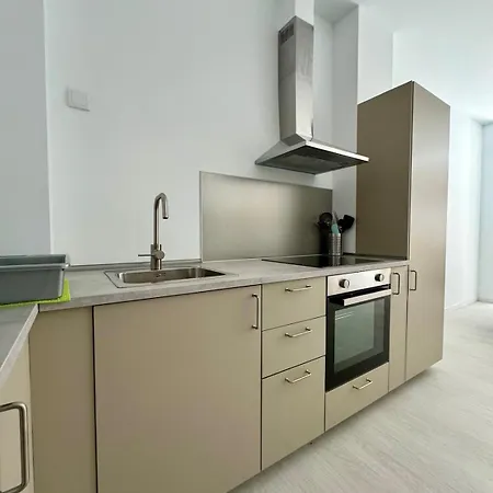 6 Personas Oceanografic Ciencias Roig Arena Apartment *