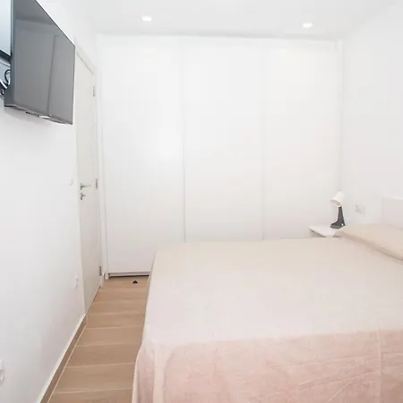 Winahost Emilio Gasco 公寓 *