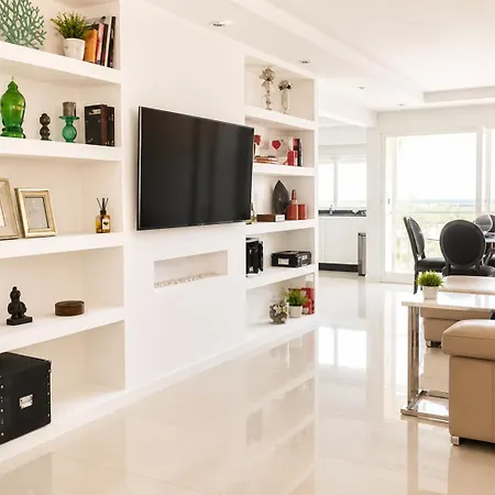 The White Apartment: Luxury, And Design Apartment