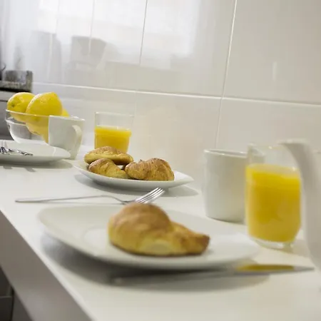 Apartment Singularstays Comedias *