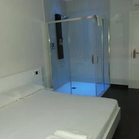 Cama Del Mar Konukevi Valensiya