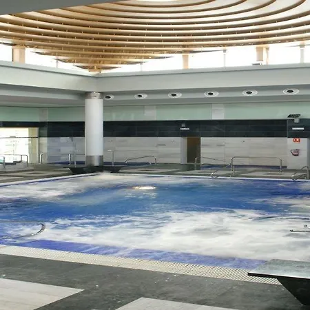 Calderona Wellness فندق