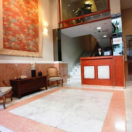 One Shot Colon Hotel