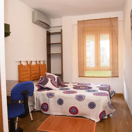 Blasco Ibanez - Playa Apartment *
