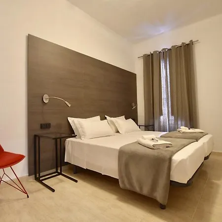 호스텔 Quart Youth & *