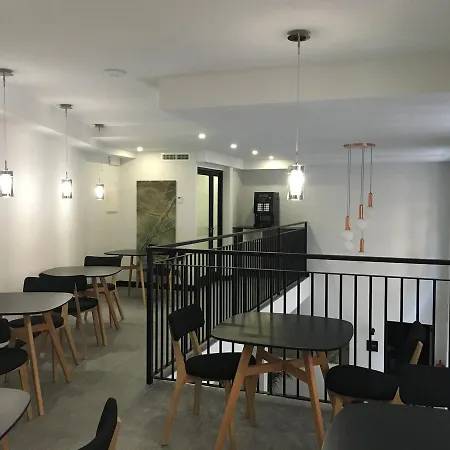 Md Design - Portal Del Real 발렌시아